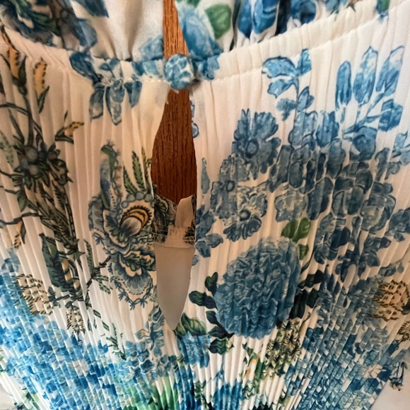 Vici Tempe Floral Ruffle Midi Dress - Picture 8 of 9